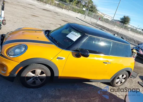 2014 Mini Hardtop Cooper из США, поврежденный, VIN WMWXM5C57ET933971